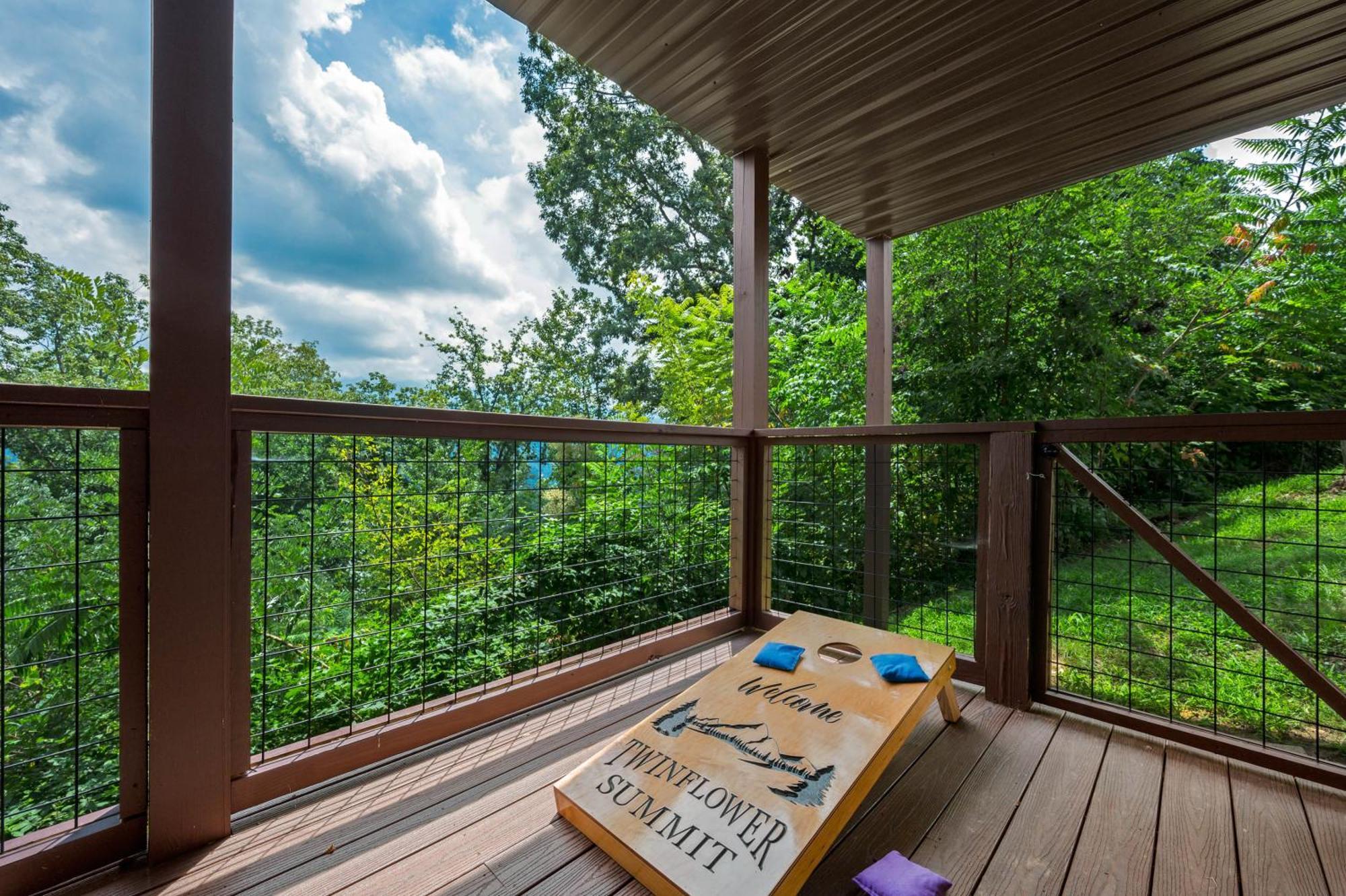 Twinflower Summit - Incredible Views, Pet Friendly! جاتلينبرج المظهر الخارجي الصورة